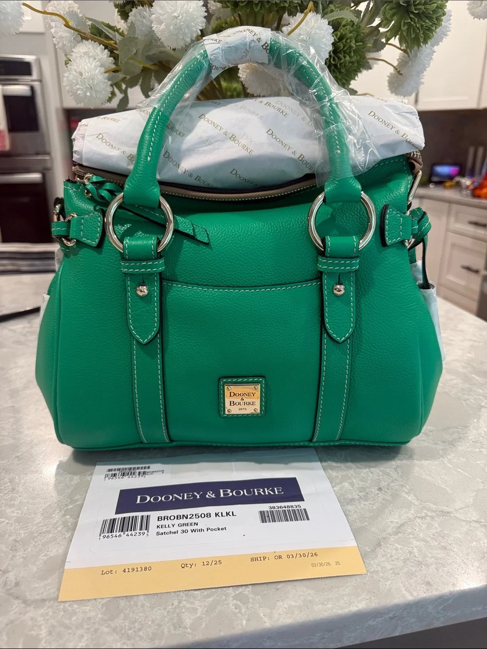 Dooney and Bourke kelly Green Sorrento satchel 30 with pocket
